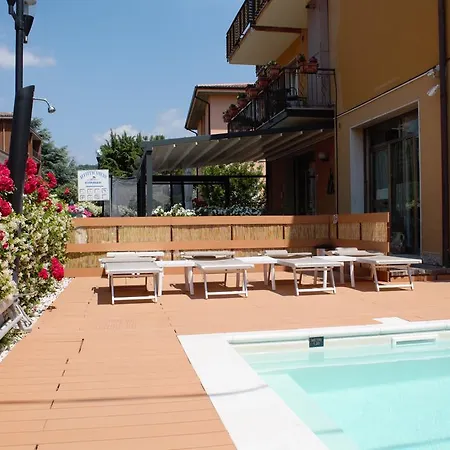 Bed and breakfast Alessio 4*