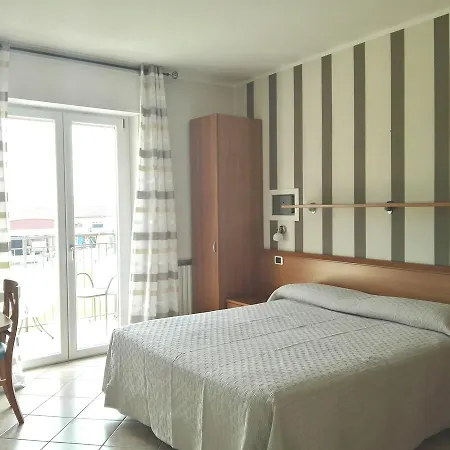 Alessio Готель типу 